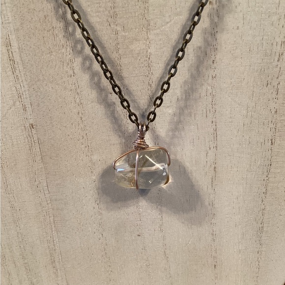 Citrine Quartz Necklace - Picture 3 of 4